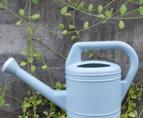 Bình tưới cây 5L và 2L