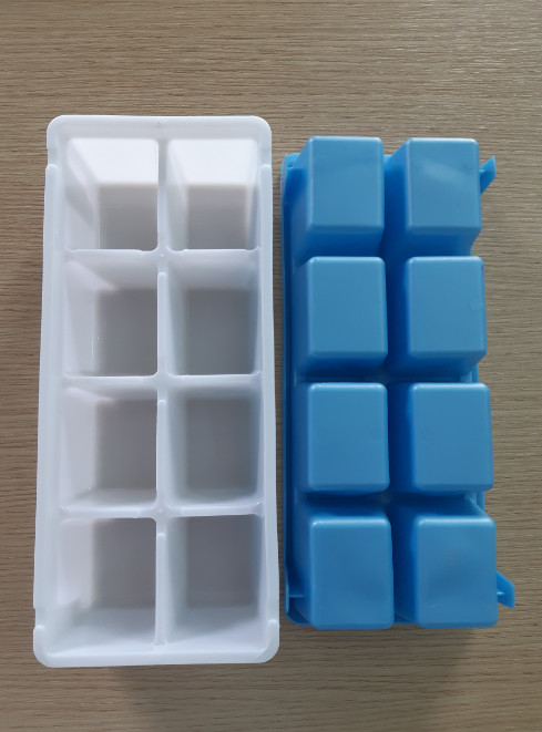 Khay đá nhựa 8 viên